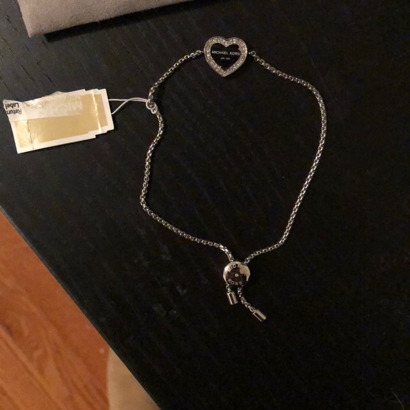 Michael Kors Heart Bracelet - Picture 1 of 3
